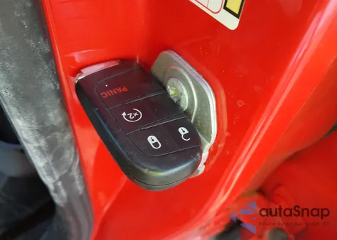 2018 Jeep Compass Trailhawk 4X4 из США, поврежденный, VIN 3C4NJDDBXJT212723